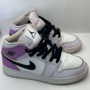 Nike Air Jordan‎ 1 Youth Size 6 Mid Barely Grape Purple Black White Shoe